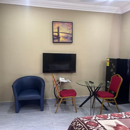 Bonsukoda Lodge Madina Esterno foto