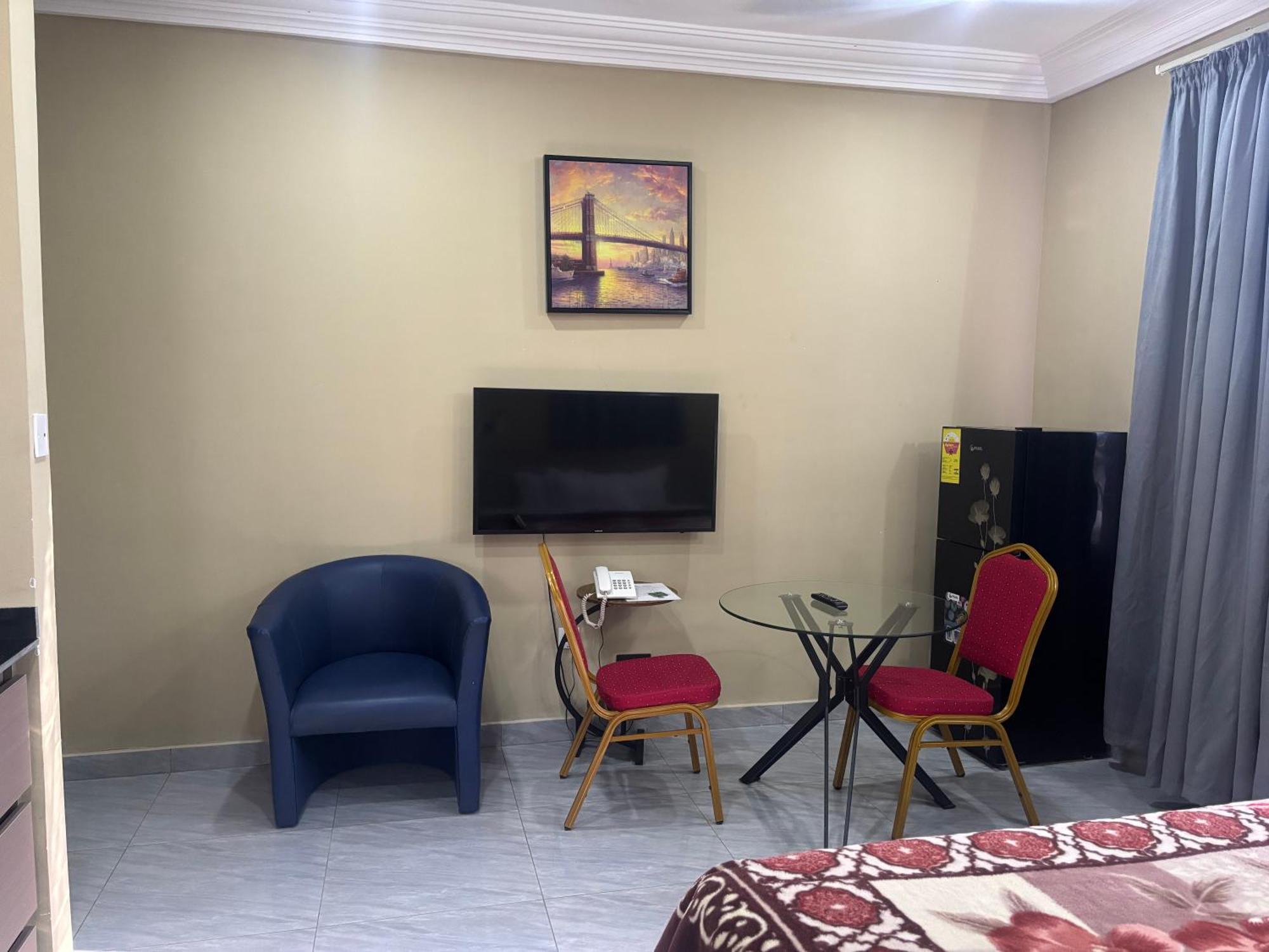 Bonsukoda Lodge Madina Esterno foto