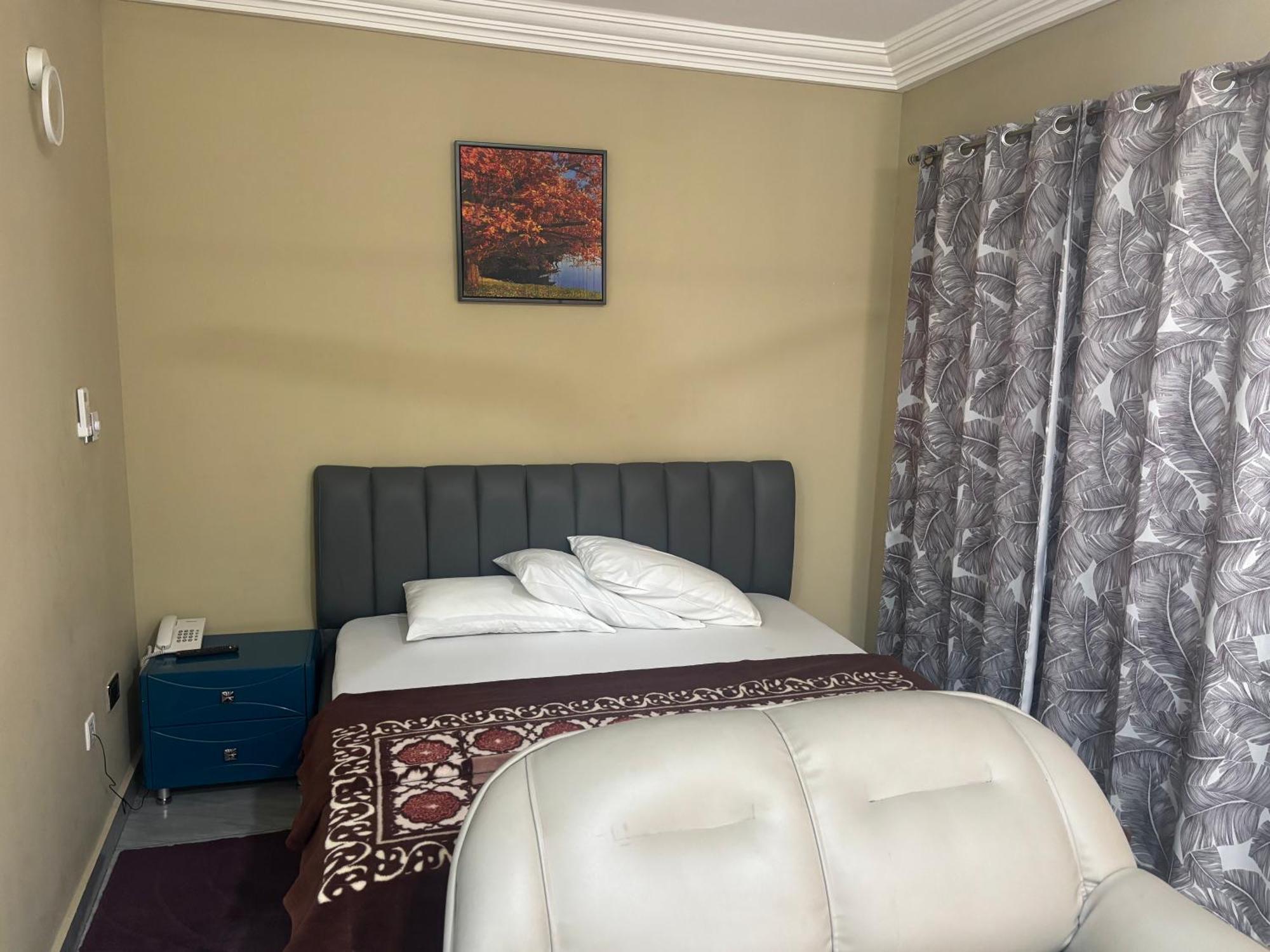 Bonsukoda Lodge Madina Esterno foto